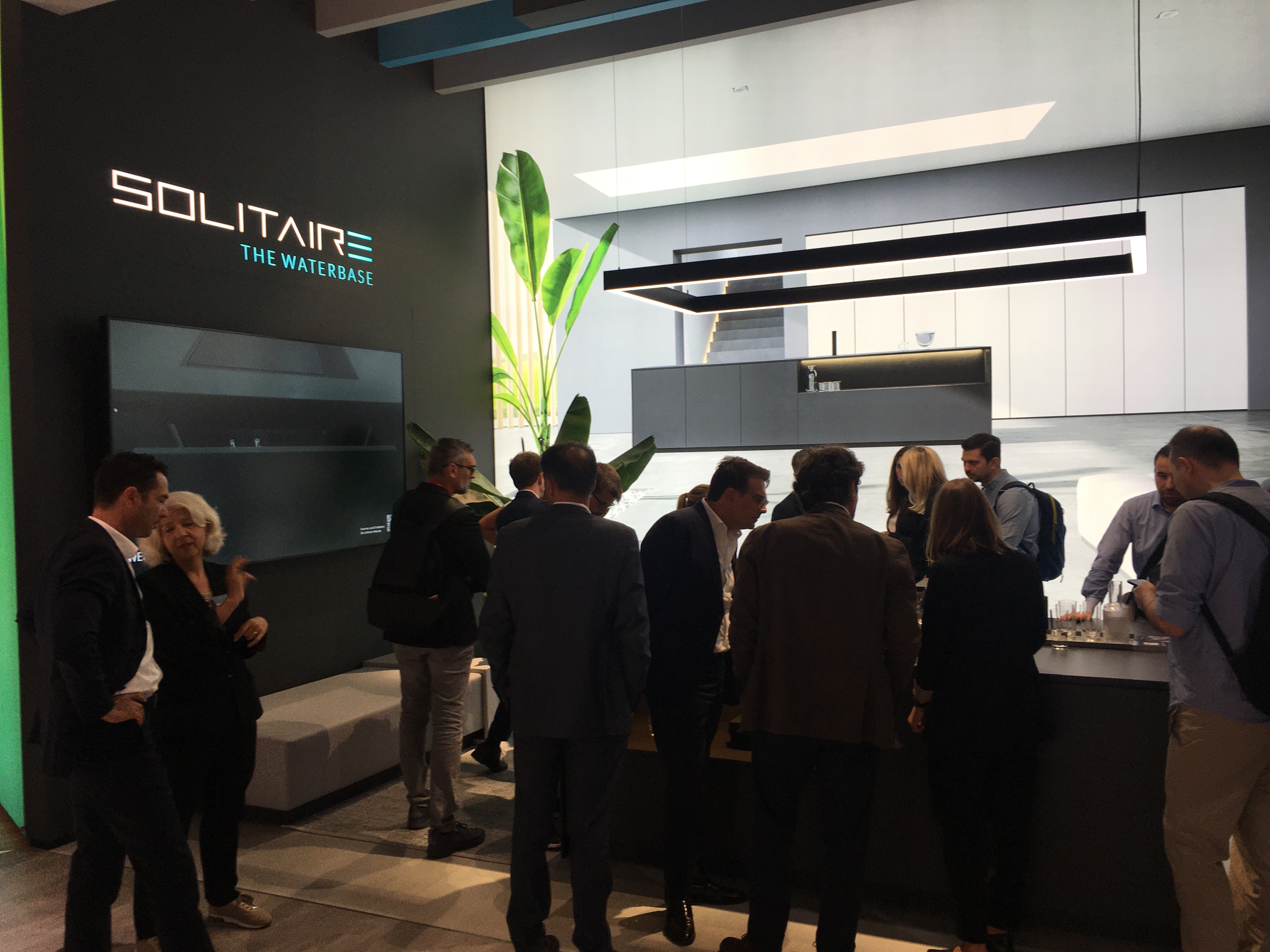 The smarter kitchen: presentation of the new ''Solitaire - The Waterbase''